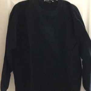 Black sweatshirt